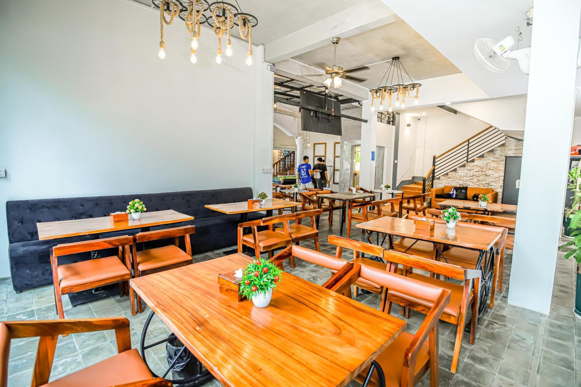 Bliss & Beats Hostel พนมเปญ ภายนอก รูปภาพ